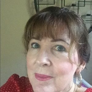 Meet your Posher, Kim